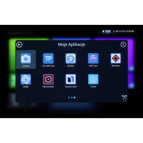 Ekran urządzenia elektronicznego wyświetla menu z aplikacjami, w tym Camera, TP-LINK Tool, EZView, GPS Test, BitVision, DMSS, Hik-Connect, Dolynk Care i Tether. Tło jest ciemne, a ikony aplikacji są kolorowe i wyraźnie widoczne.