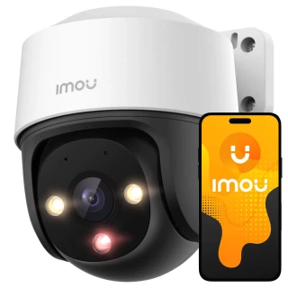 Na zdjęciu znajduje się kamera IP Imou IPC-S41FAP-4M w kolorze czarno-białym, z widocznymi trzema diodami LED wokół obiektywu. Obok kamery przedstawiono smartfon z aplikacją Imou na ekranie.