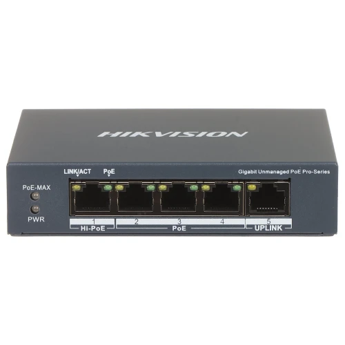 Na zdjęciu znajduje się czarny panel przedni przełącznika sieciowego Hikvision z pięcioma portami Ethernet, oznaczonymi jako Hi-PoE, PoE i UPLINK. Na panelu widoczne są również diody LED oraz napisy wskazujące funkcje portów i stan urządzenia.