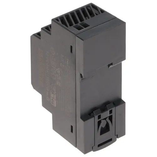 Na zdjęciu znajduje się czarny panel tylny z mocowaniem do szyny DIN, wykonany z tworzywa sztucznego. Panel ma prostokątny kształt z otworami wentylacyjnymi na górze i złączem montażowym na dole.