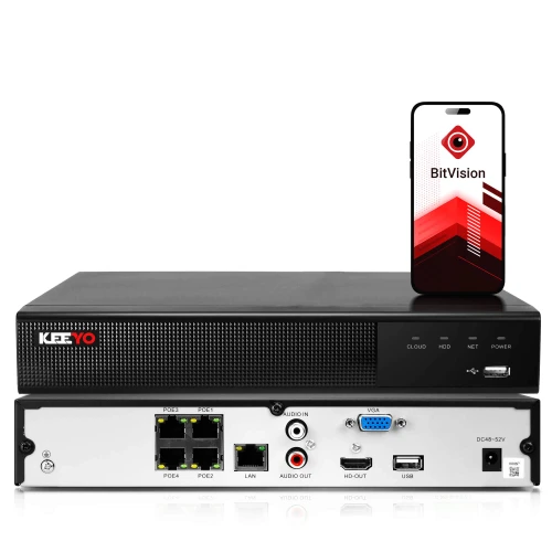 Na zdjęciu znajduje się czarny rejestrator sieciowy IP marki KeeYo z widocznymi portami z tyłu urządzenia. Obok rejestratora stoi smartfon z aplikacją BitVision na ekranie.