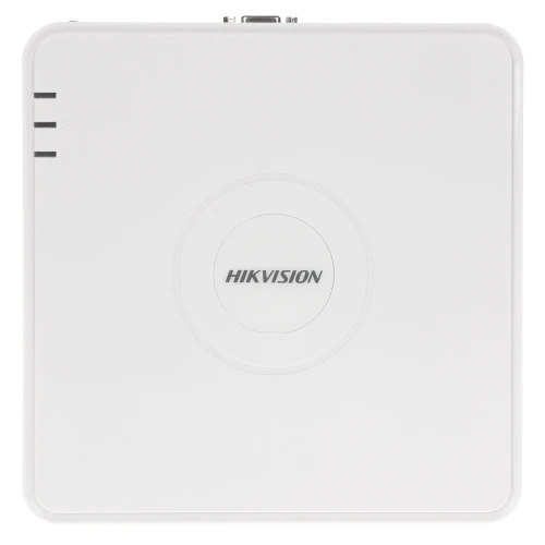 Biały rejestrator Hikvision o kwadratowym kształcie z zaokrąglonymi rogami, posiadający logo marki na środku. Na górnej powierzchni widoczne są trzy małe diody sygnalizacyjne po lewej stronie.