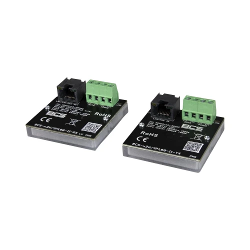 Na zdjęciu znajdują się dwa czarne konwertery z zielonymi złączami i portami RJ-45, umieszczone na białym tle. Oba urządzenia mają oznaczenia CE i RoHS oraz logo BCS.